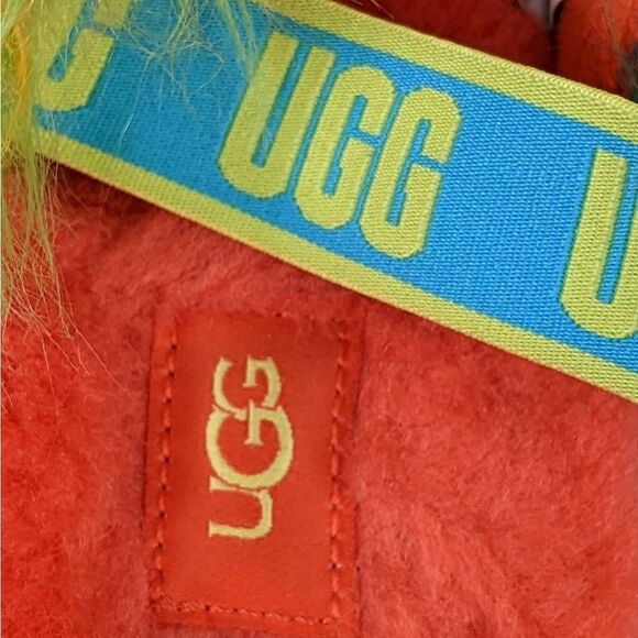 UGG Fluff Yeah Slide Tie Dye Slippers - Picture 7 of 9